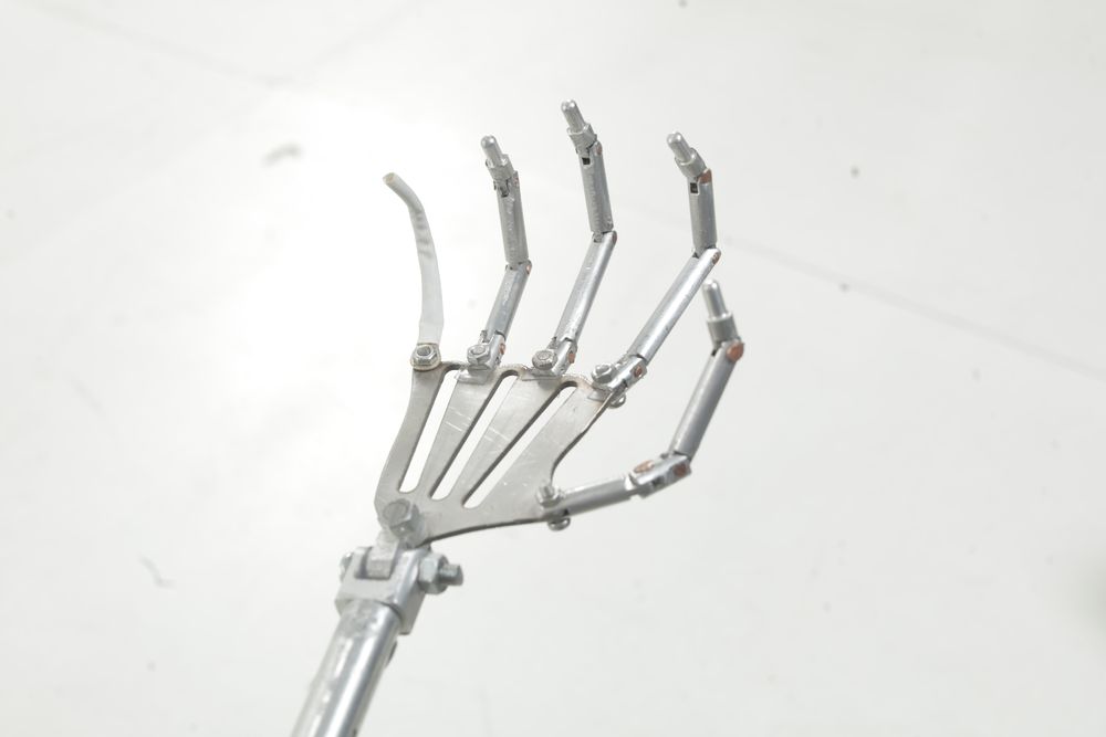 Aluminium Hands